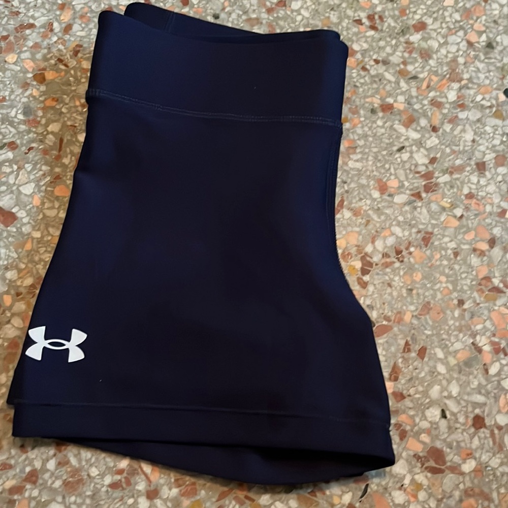 Never worn under armor shirt